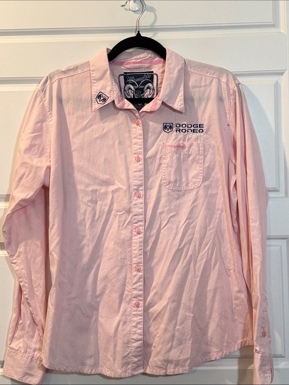 Wrangler Dodge Rodeo Team pink button up shirt large